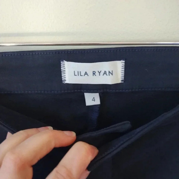 Lila Ryan size‎ 4 navy cropped trouser pants - Picture 3 of 6